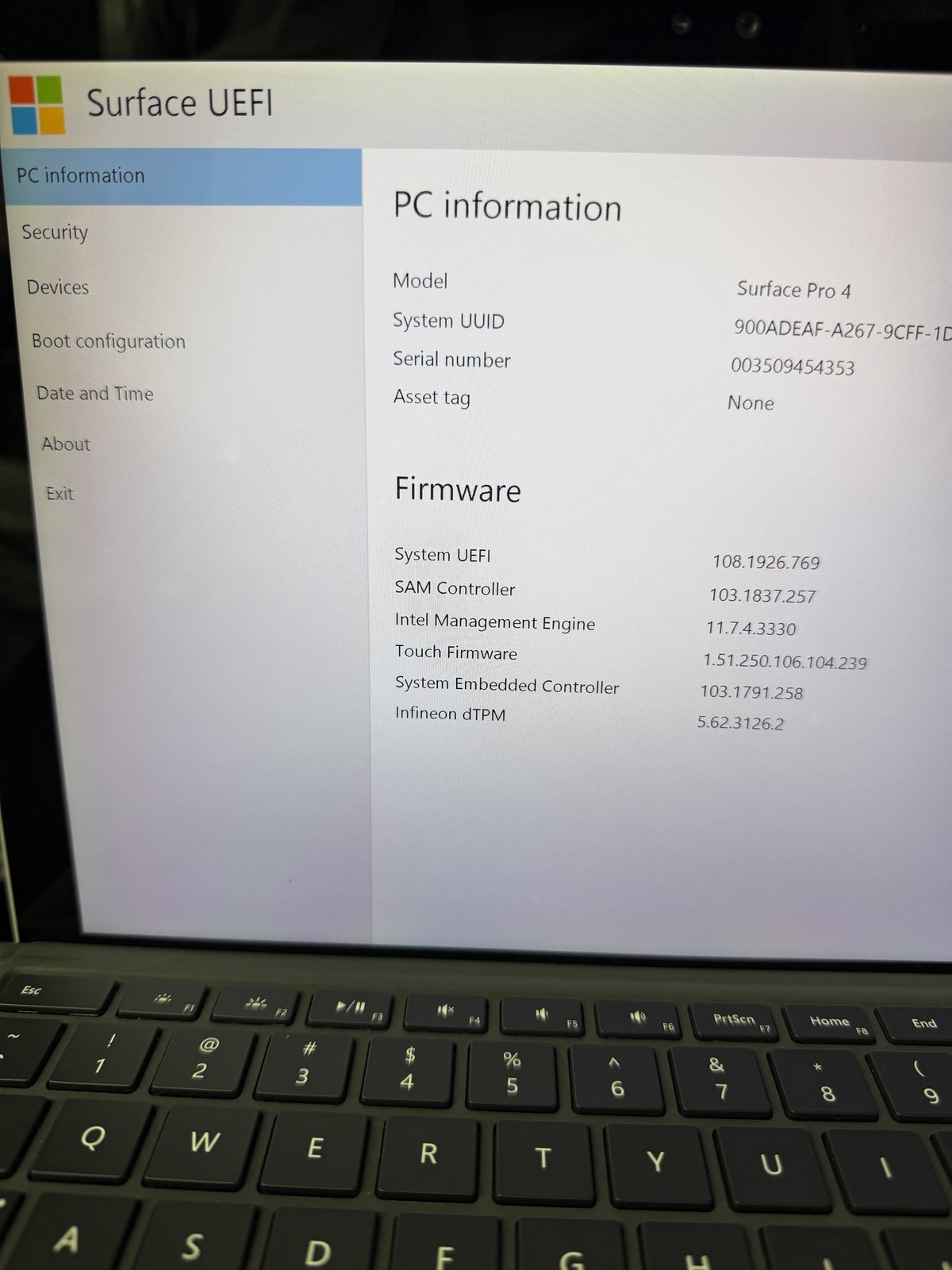 Microsoft Surface Pro 4 12.3in i5-6300U 4GB 128GB NO OS READ