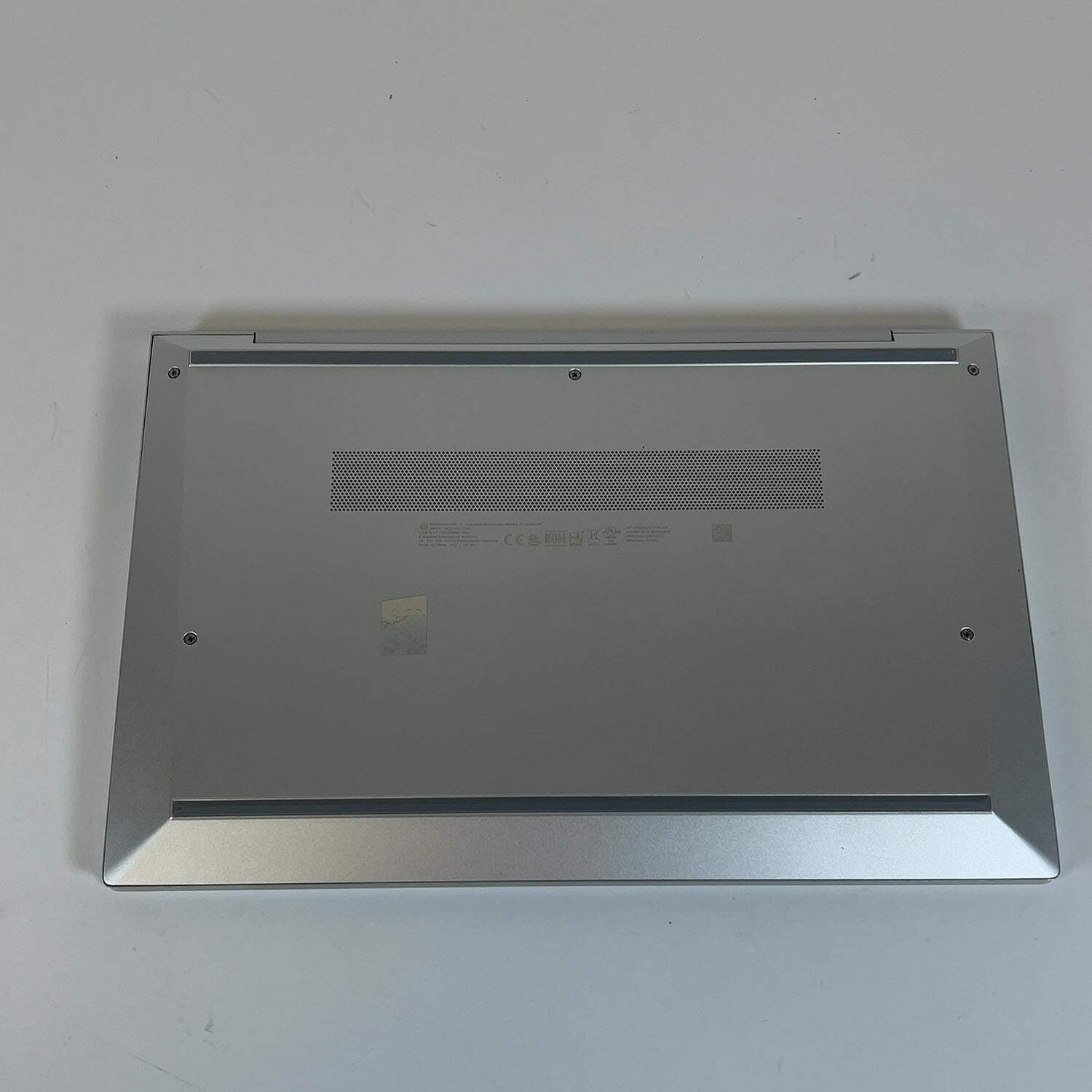HP EliteBook 840 G8 14″ i5-1145G7 2.6GHz 16GB RAM 256GB SSD
