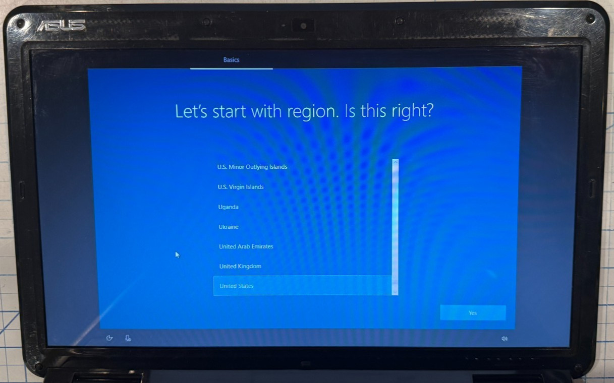 ASUS K50I 15″ laptop intel pentium T4500 4gbs ram