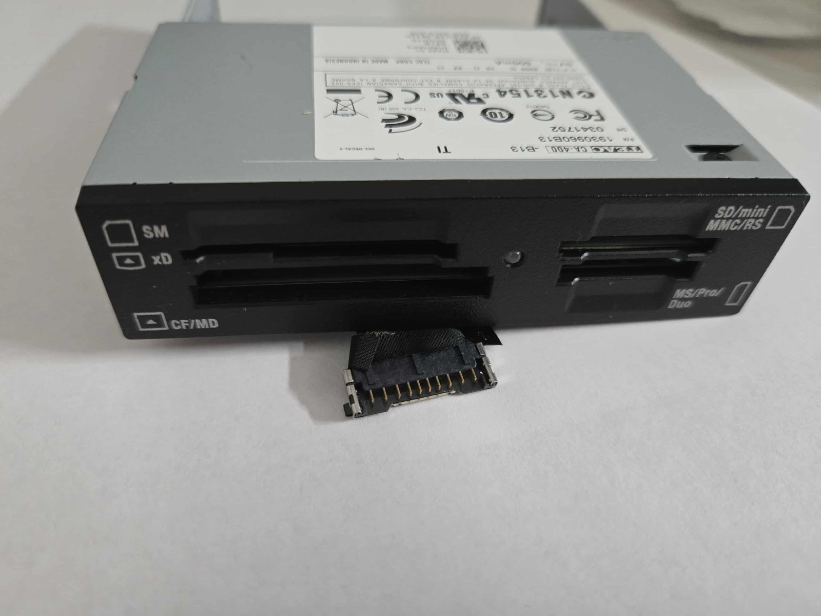 Dell T1500 Inspiron 560 580 CA-400 19-Way Media & Flash Memory Card Reader CDM2D