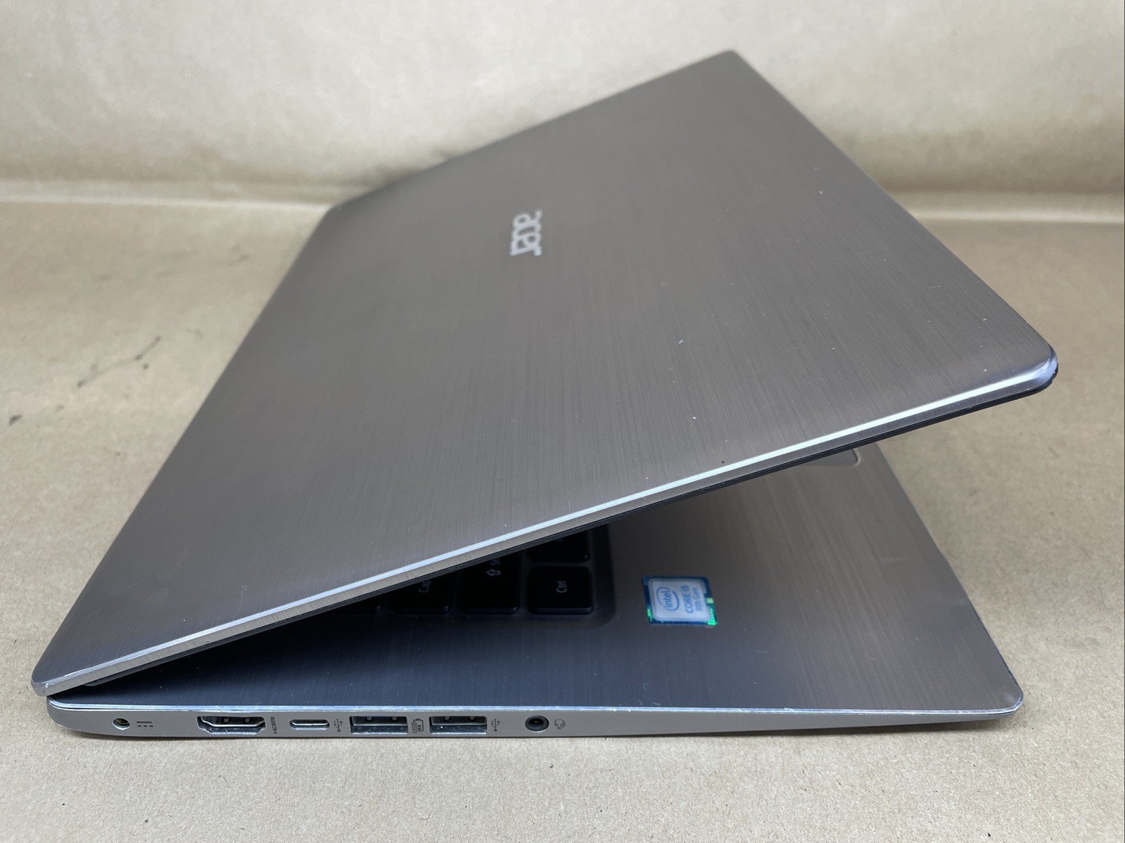 Acer Swift 3 SF314-52 Intel core i5-8250U@1.60 8GB RAM 256GB SSD W11P