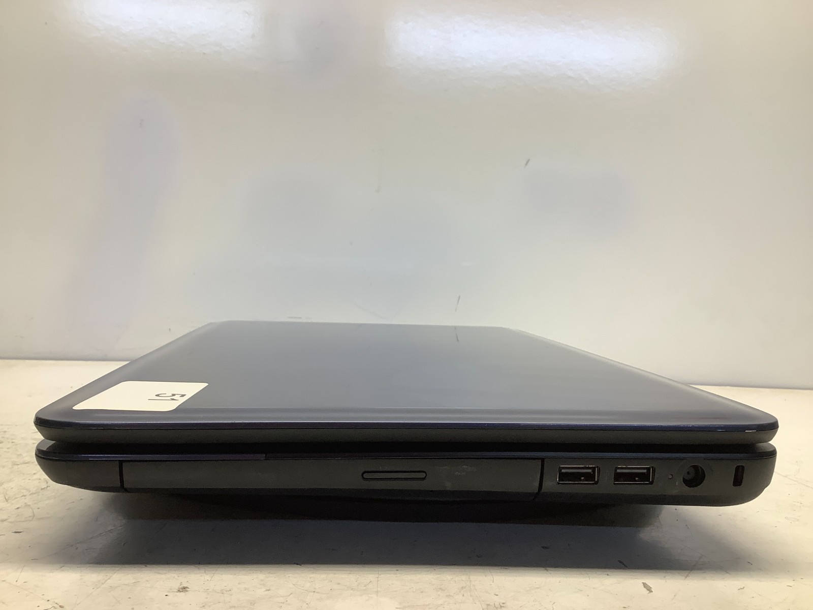 HP 2000-2B09WM AMD E-300 1300MHz 2 GB NO HDD