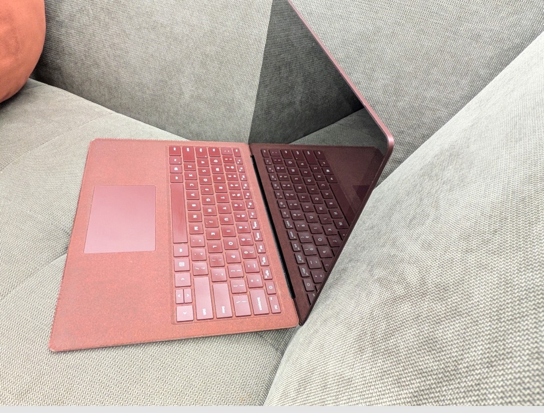 Microsoft Surface pro I7 8gb Ram With 230gb