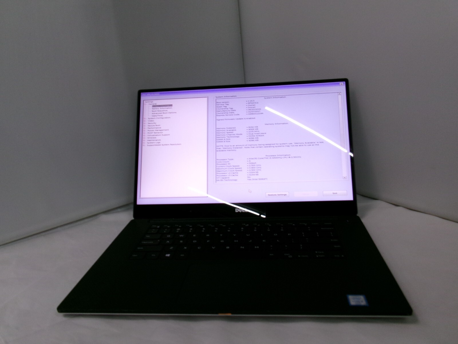DELL XPS 15 9550, i5-6300HQ @ 2.3GHz, 8GB RAM, No SSD or OS, Bad Keyboard