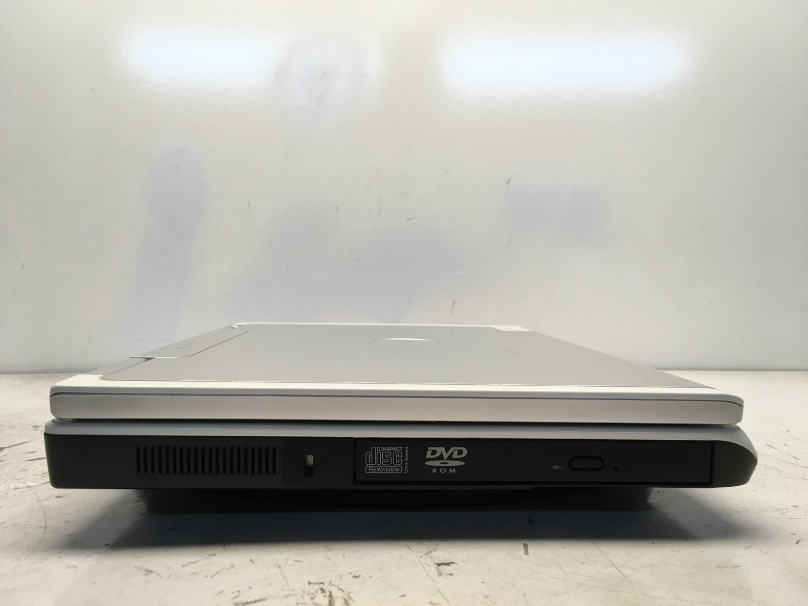 Dell Inspiron E1505 MM061 Intel Core 2 Duo 06F6 1.66GHz 1 GB NO HDD