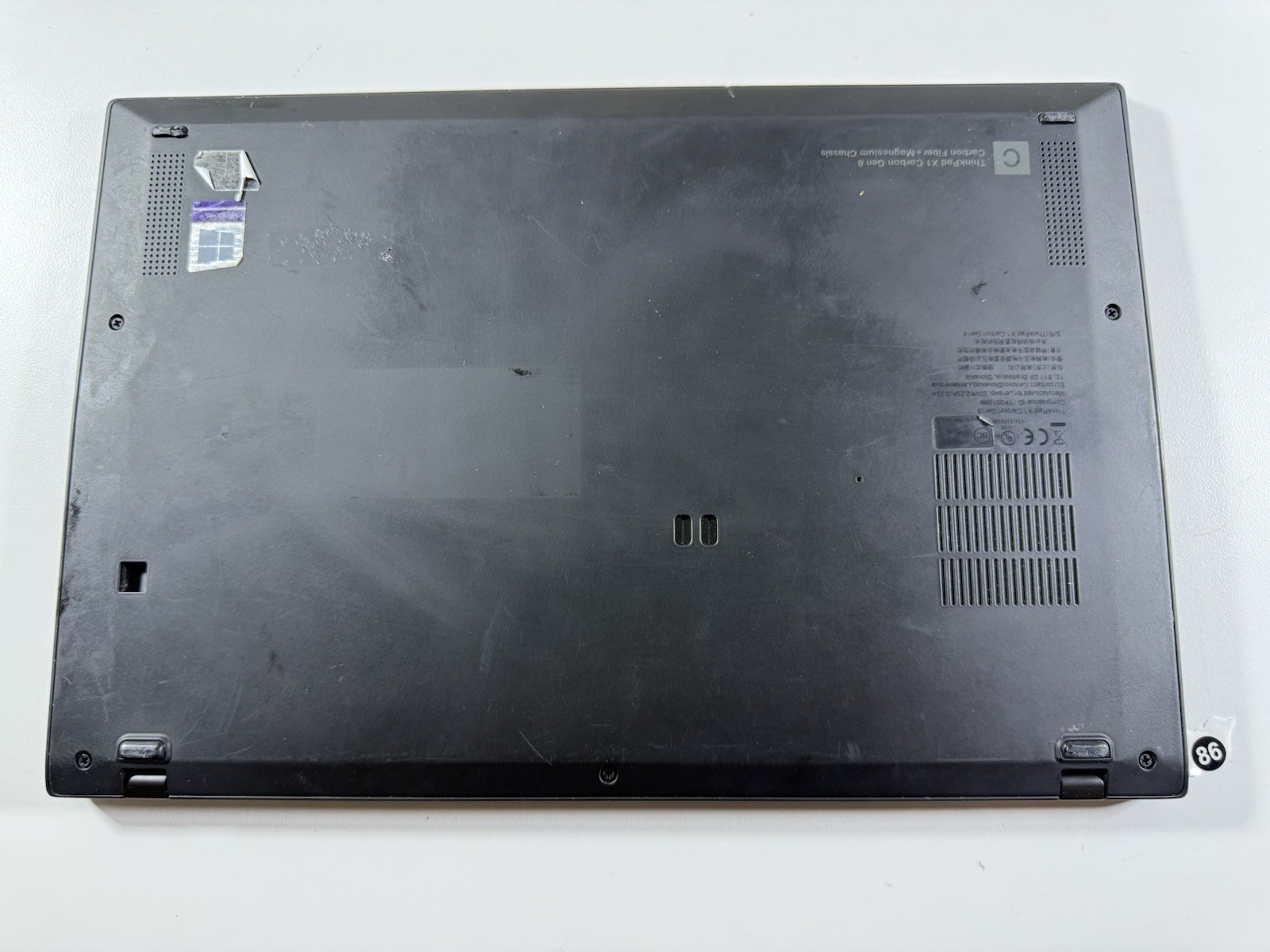 Lenovo ThinkPad X1 Carbon Gen 8 14″ i7-10610U 16GB RAM 512GB WIN 11 NO BATTERY