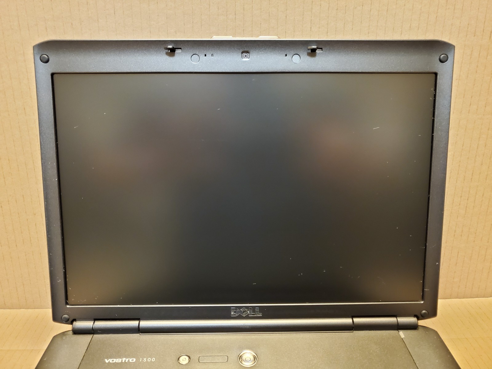 Dell VOSTRO 1500 Retro Gaming Laptop 15.4″ – Intel Core 2 Duo 1.60GHz – 1GB RAM