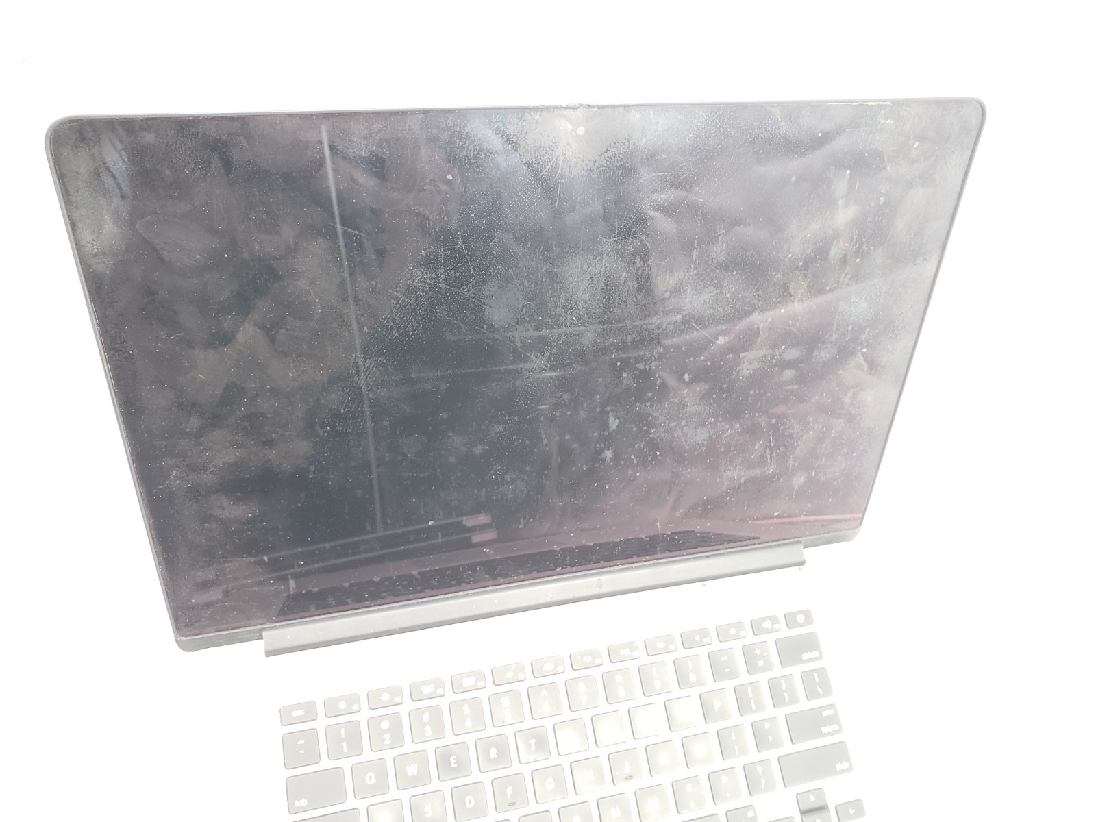 Lot of 5 Apple MacBook Air / MacBook Pro Laptops | No OS | See Description
