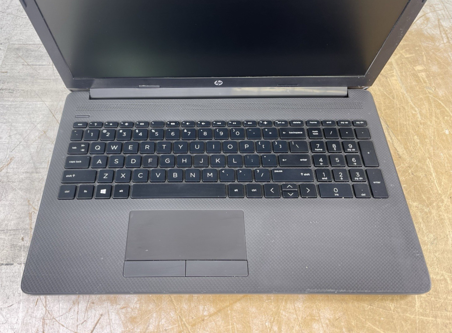 HP 250 G7 i5-1035G1 @ 1.0GHz, 16GB RAM, NO HDD/OS – (FOR PARTS)