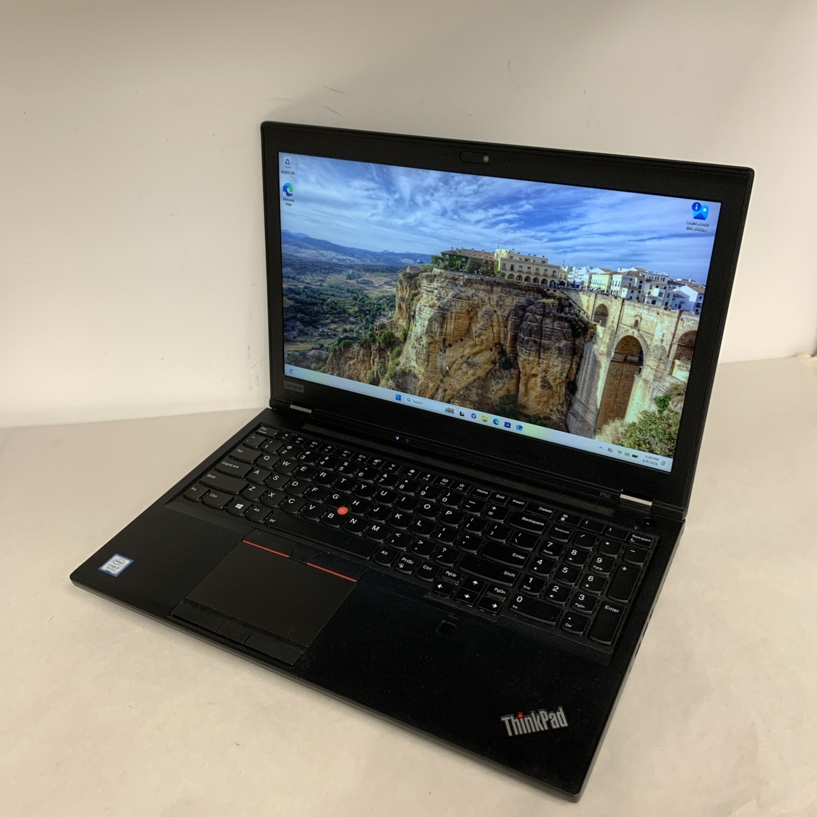 Lenovo ThinkPad P52 i7-8750H 48GB RAM 256GB SSD Win11 Pro | Quadro P1000