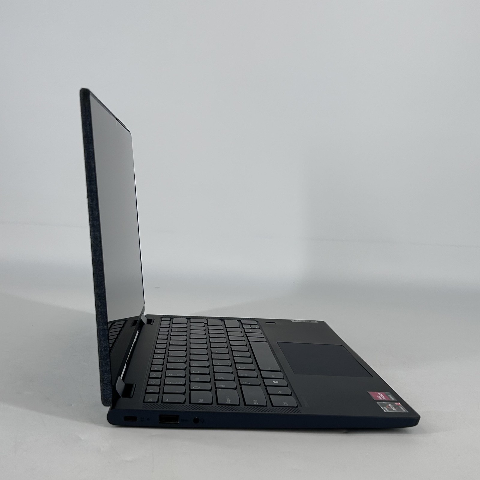 Lenovo Yoga 6 13.3 Blue FHD TOUCH 1.8 GHz Ryzen 7 5700U 8GB 512GB SSD Excellent