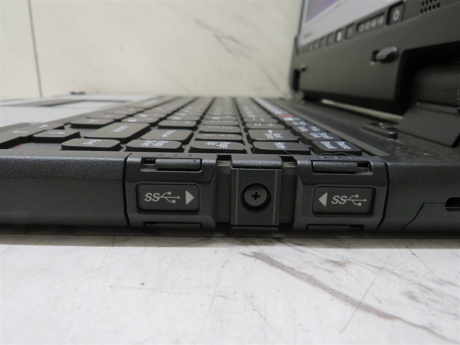 Panasonic Toughbook CF-33 Intel i5-10310U@1.7GHz 16GB RAM Laptop 4680Hrs