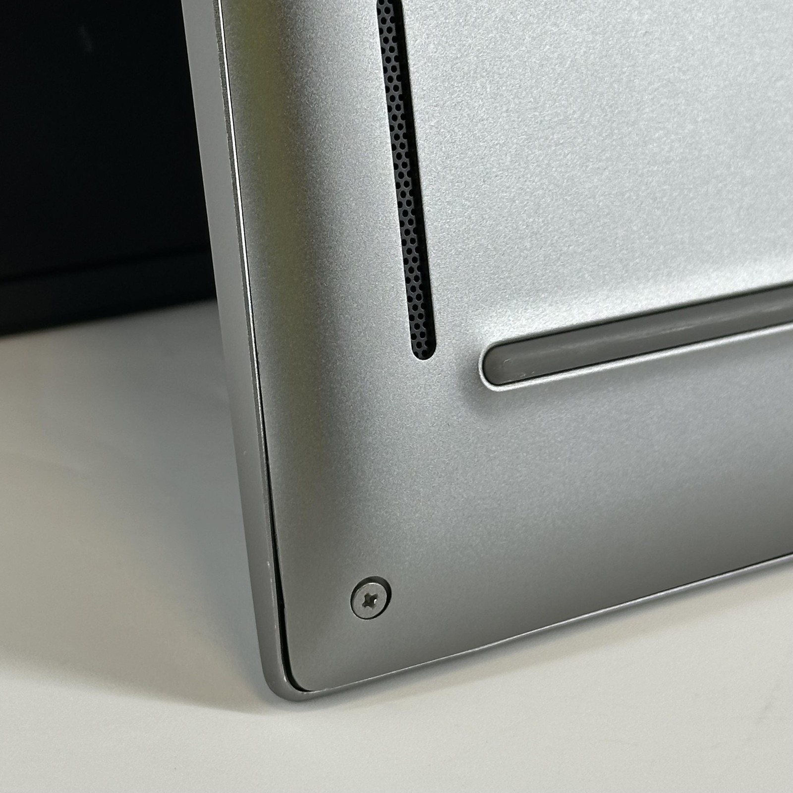 Dell Latitude 7450 14 QHD+ TOUCH 3.8 GHz Ultra 7 165H 32GB 256GB SSD BENT FRAME