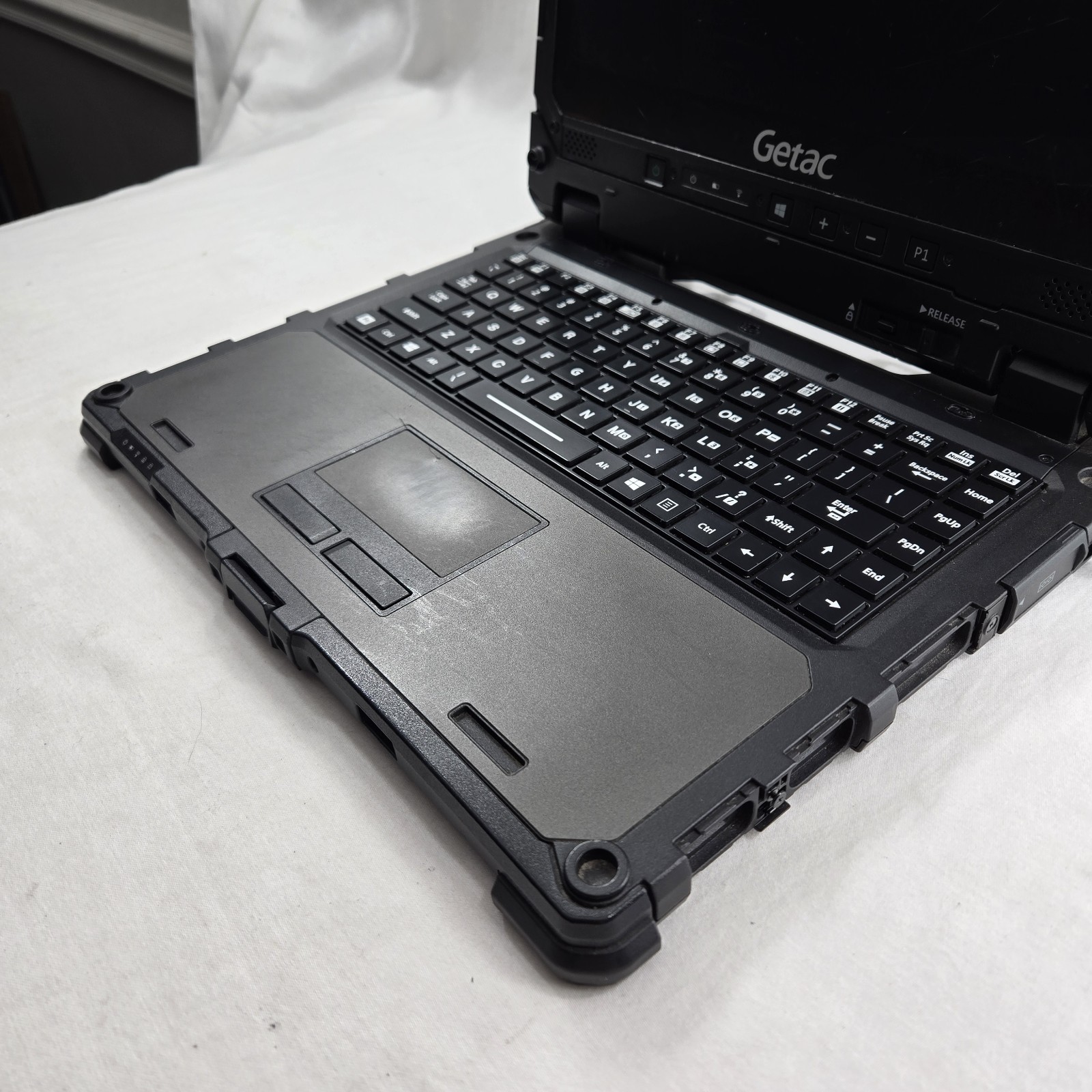 Getac K120 Toughbook i5-8250U 1.60GHz 256GB SSD 8GB Ram – GPS – 4G – W11 – READ
