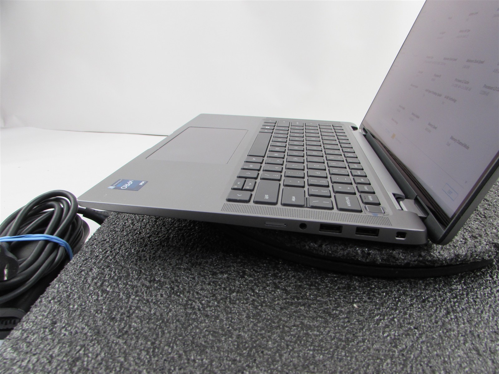 DELL LATITUDE 7440 (Convertible/2 in 1) COREI5-1345U 512GB SSD 16GB RAM NO O.S