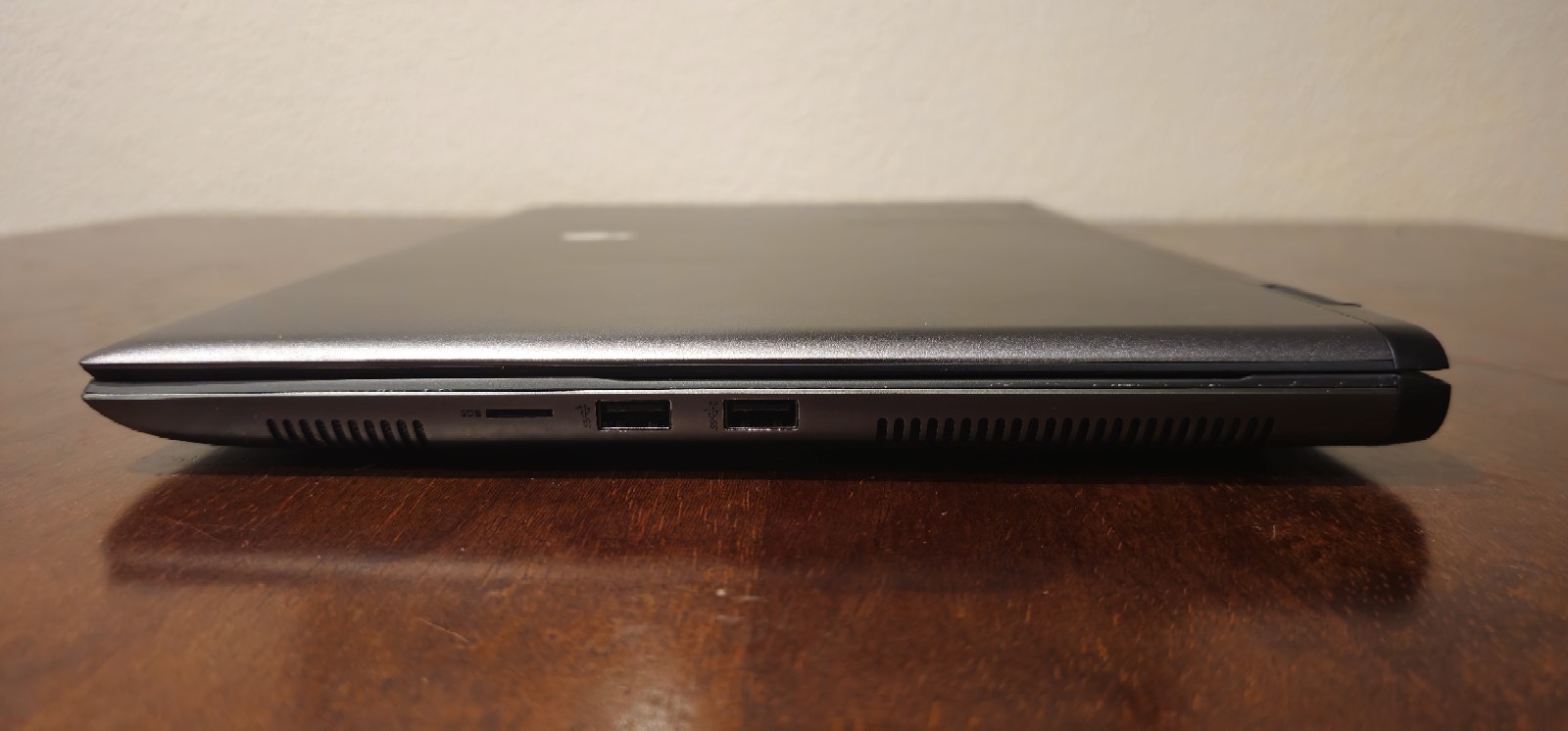 Alienware m16 R2 16″ Core Ultra 9 185H 32GB RTX 4070 1TB SSD W11 Black AC Great