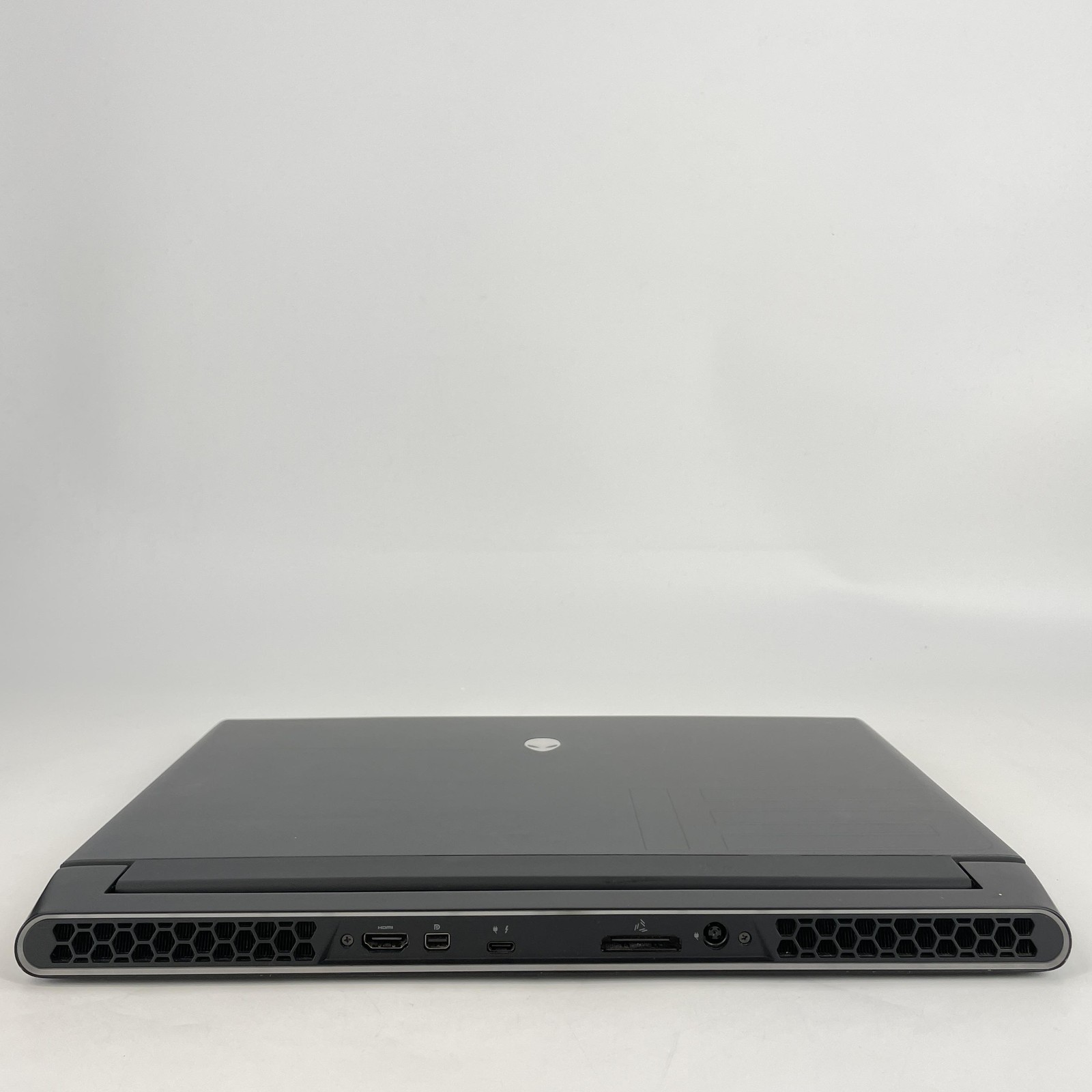 Dell Alienware m15 R4 300Hz FHD i7-10870H 2.20GHz 16GB 1TB/512GB RTX 3070 Good