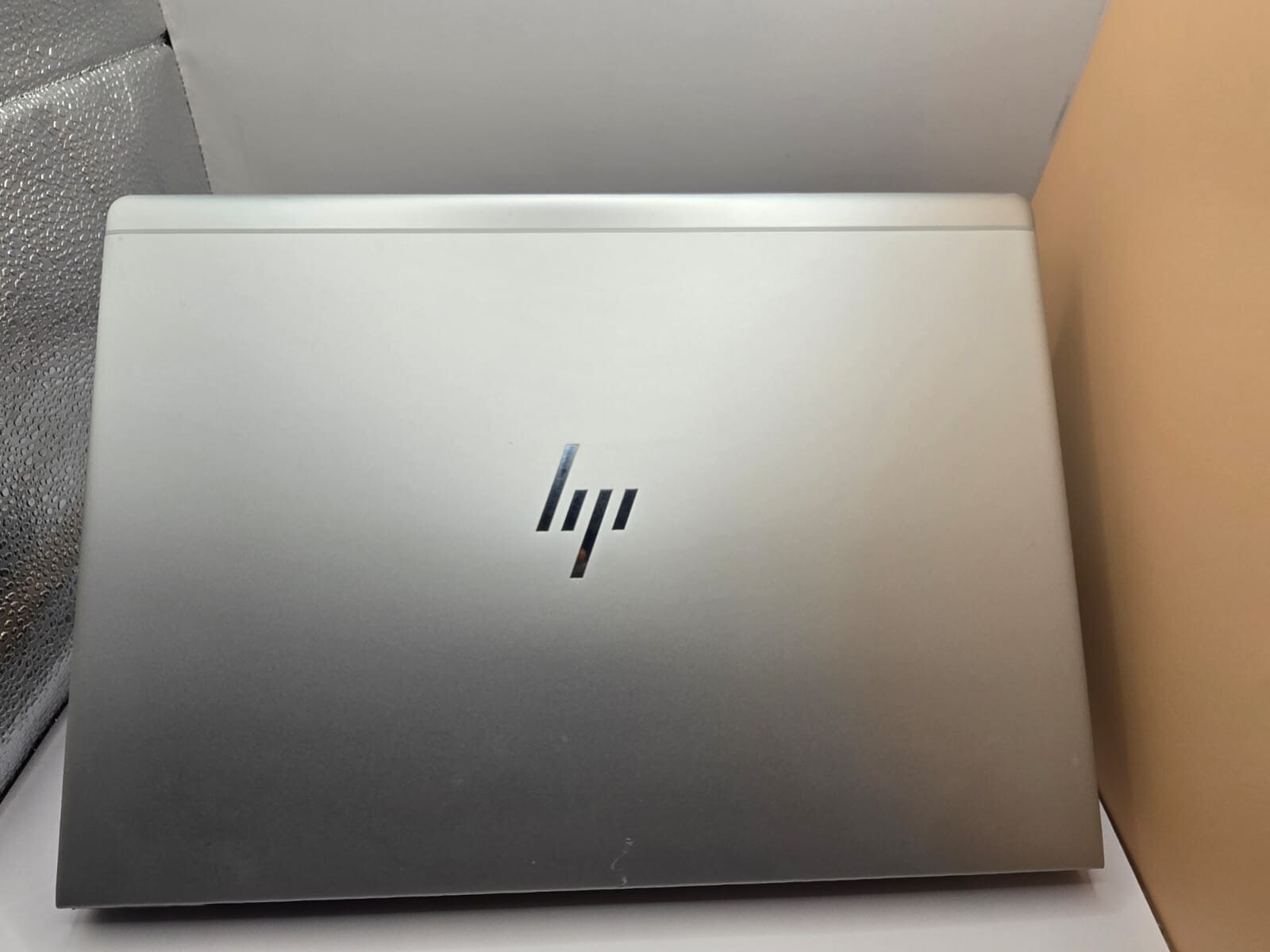 HP EliteBook 745 G6 14″ AMD Ryzen 5 PRO 16GB RAM 256GB SSD Win 11 (Touch Screen)