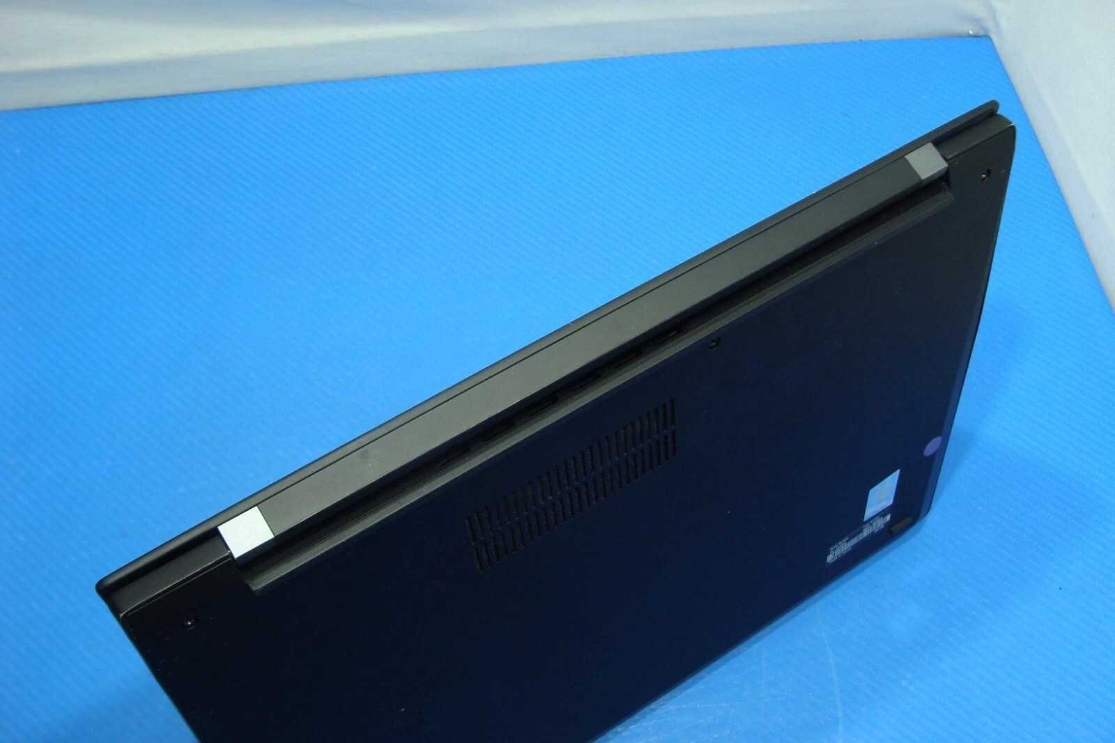 Lenovo ThinkPad X1 Carbon 9th i5-1145G7 16GB/ 512gb SSD WIN 11/ No Charger