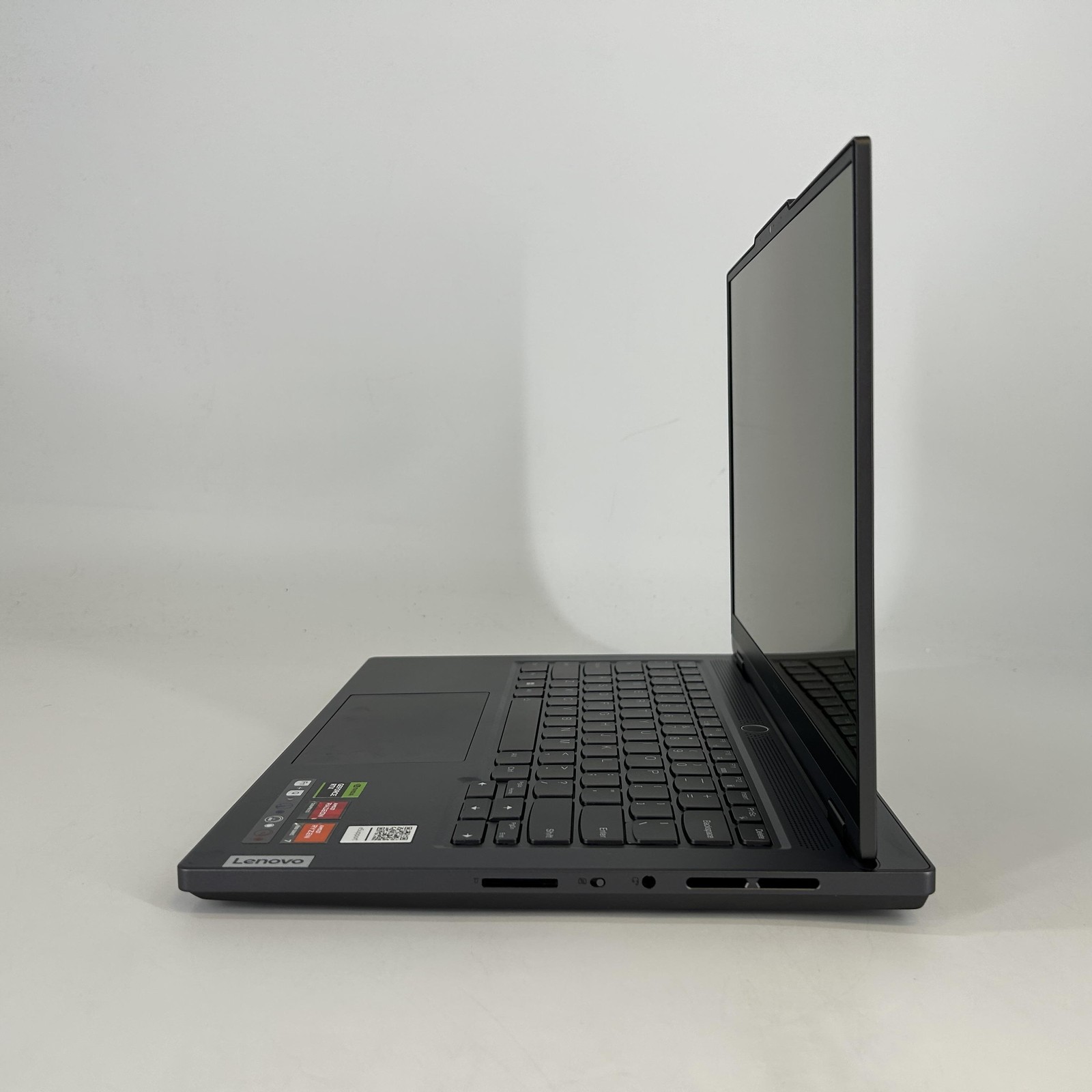 Lenovo Legion Slim 5 Gen 8 14 120Hz QHD+ 3.8GHz Ryzen 7 7840HS 16GB 1TB RTX 4060