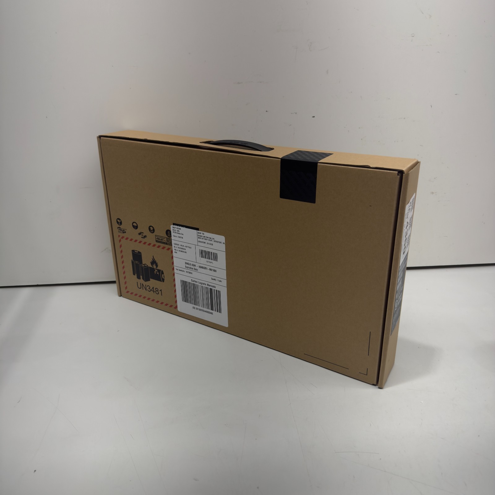 (NEW SEALED) ASUS Vivobook Go 15.6” Slim Laptop Ryzen 5 7520U/8GB/512GB