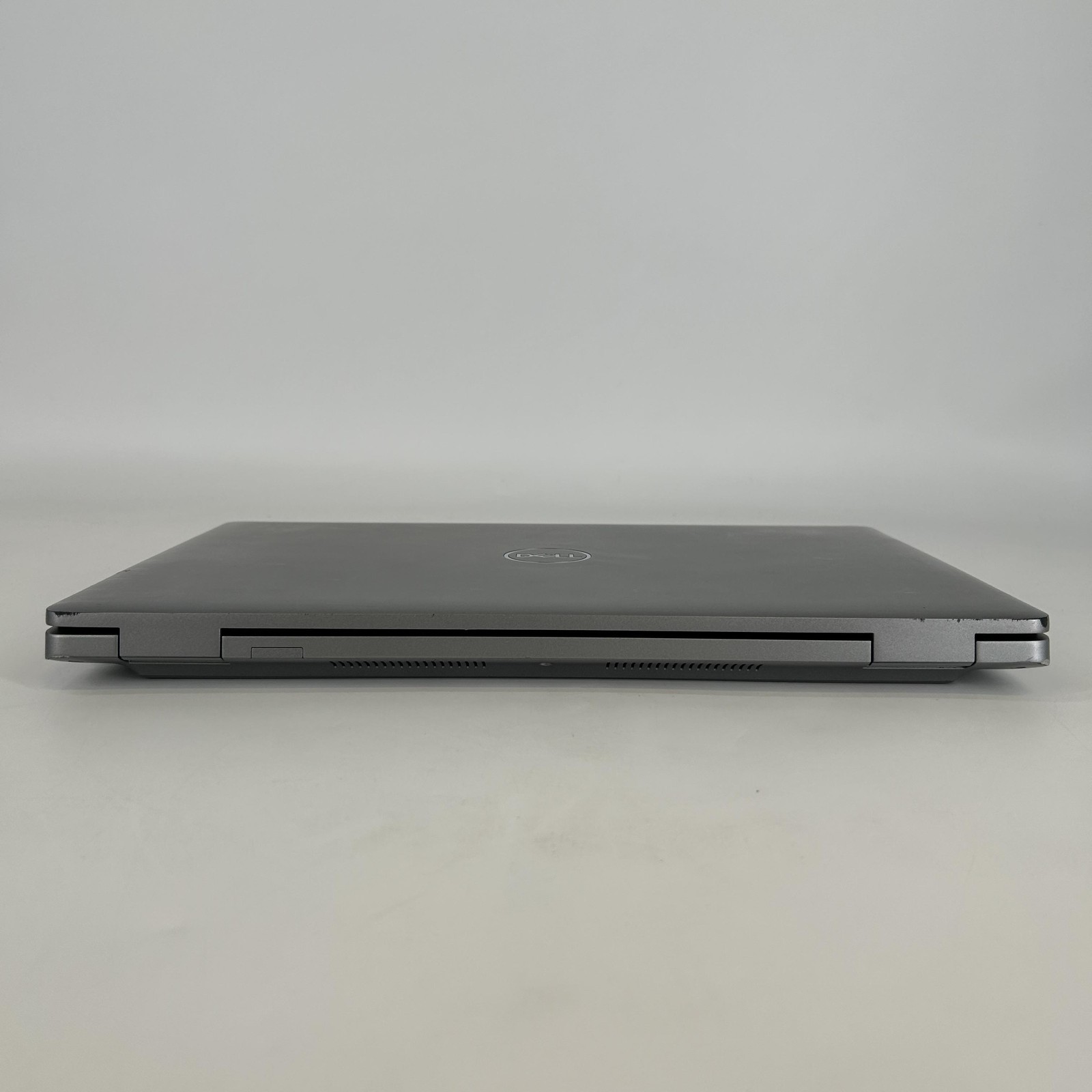 Dell Latitude 5531 15.6 Gray FHD 2.2 GHz i5-12600H 8GB RAM 256GB SSD Good