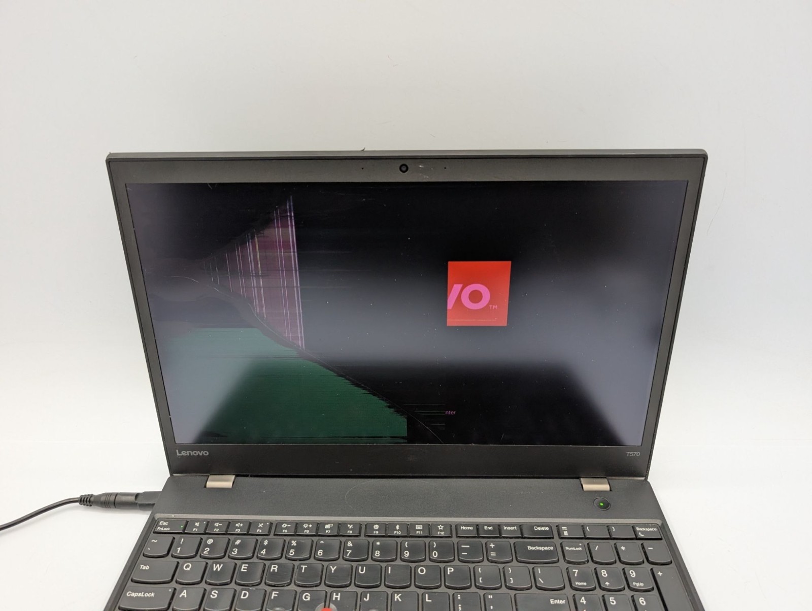 Lenovo ThinkPad T570 15.6″ Display Intel Core i5-7300U 2.60 GHz Black Laptop