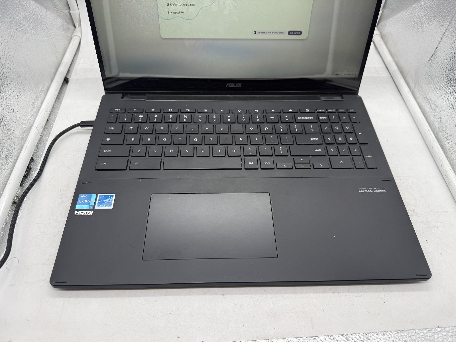 ASUS Chromebook 16″ i3 12th Gen 8GB 128GB (READ)