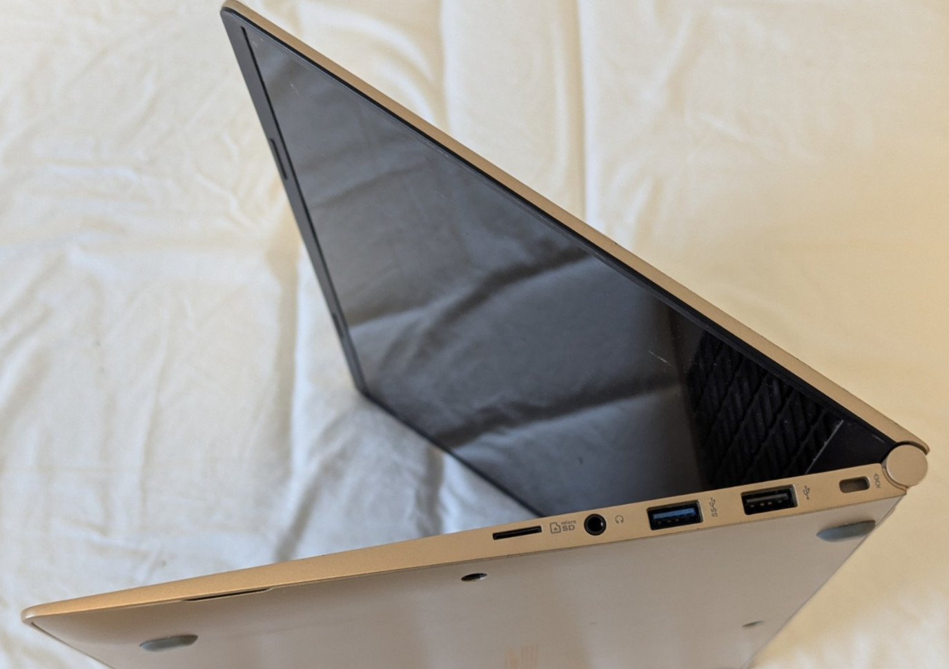 LG Gram 15Z960 Ultralight Laptop 15.6″ FHD i5-6200U 16GB/1TB/WiFi-6/NEW BATTERY
