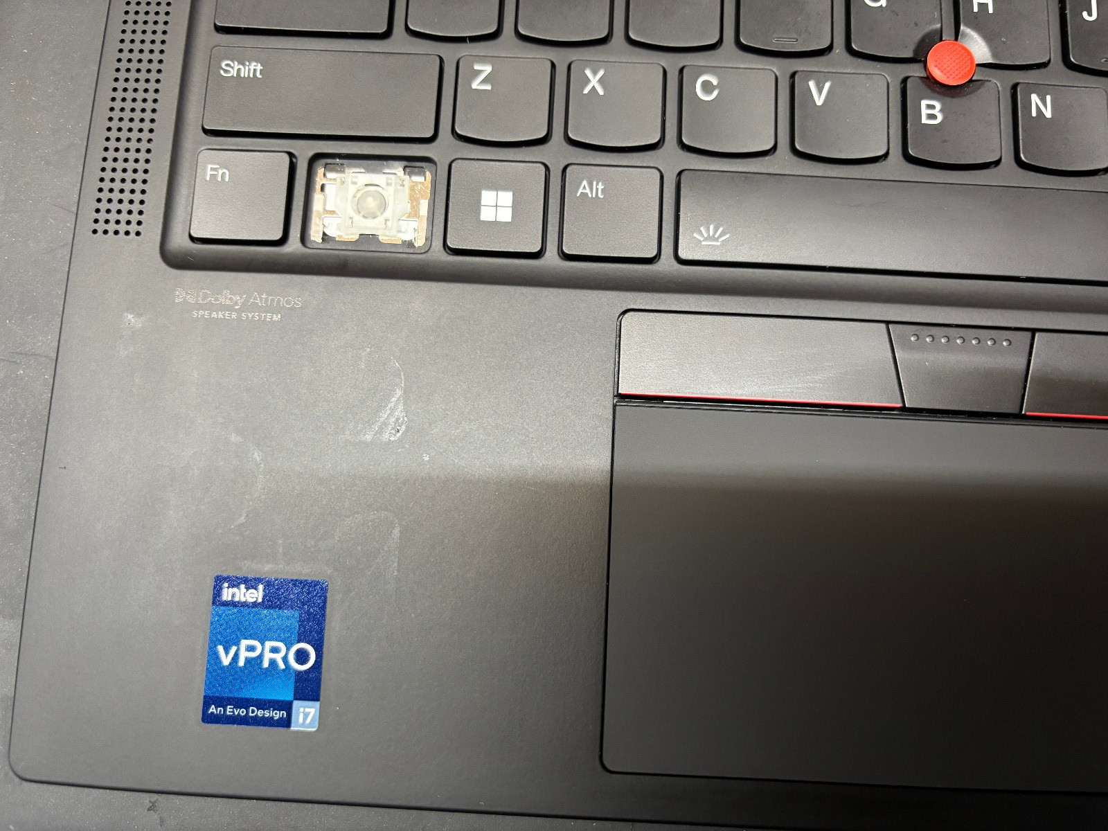 Lenovo ThinkPad X1 Carbon Gen 10 14″ i7-1270P 2.2GHz 16GB RAM 512GB NVME