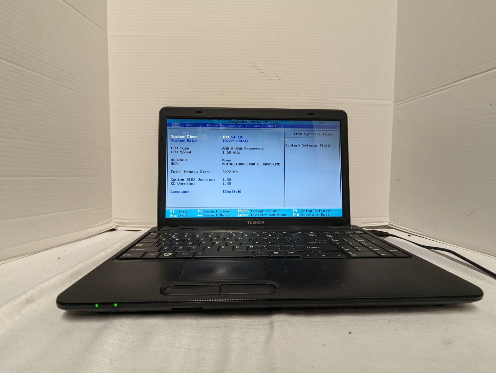 Toshiba Satellite C655-S5209 15″ laptop AMD E-350 3gbs ram no hdd