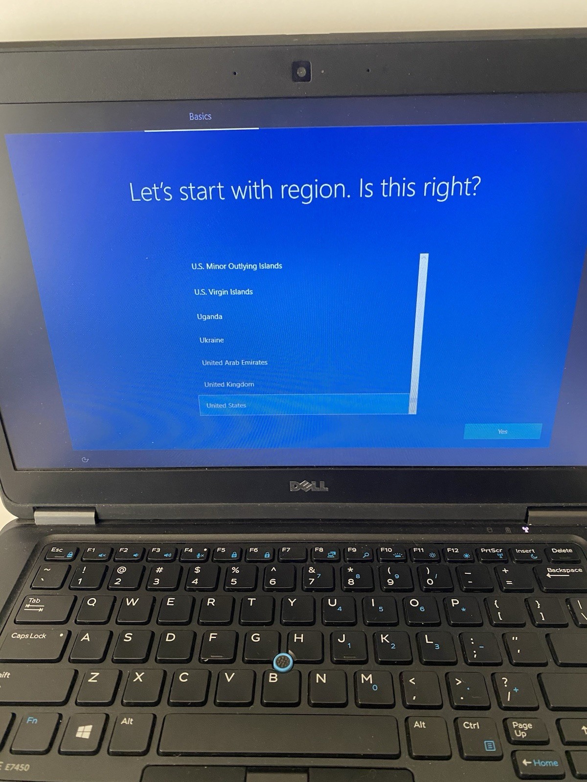 Dell Latitude E7450 i5 5300 CPU 2.3GHz 4.00 GB Ram DDR3 119 GB SSD Win 10 Pro