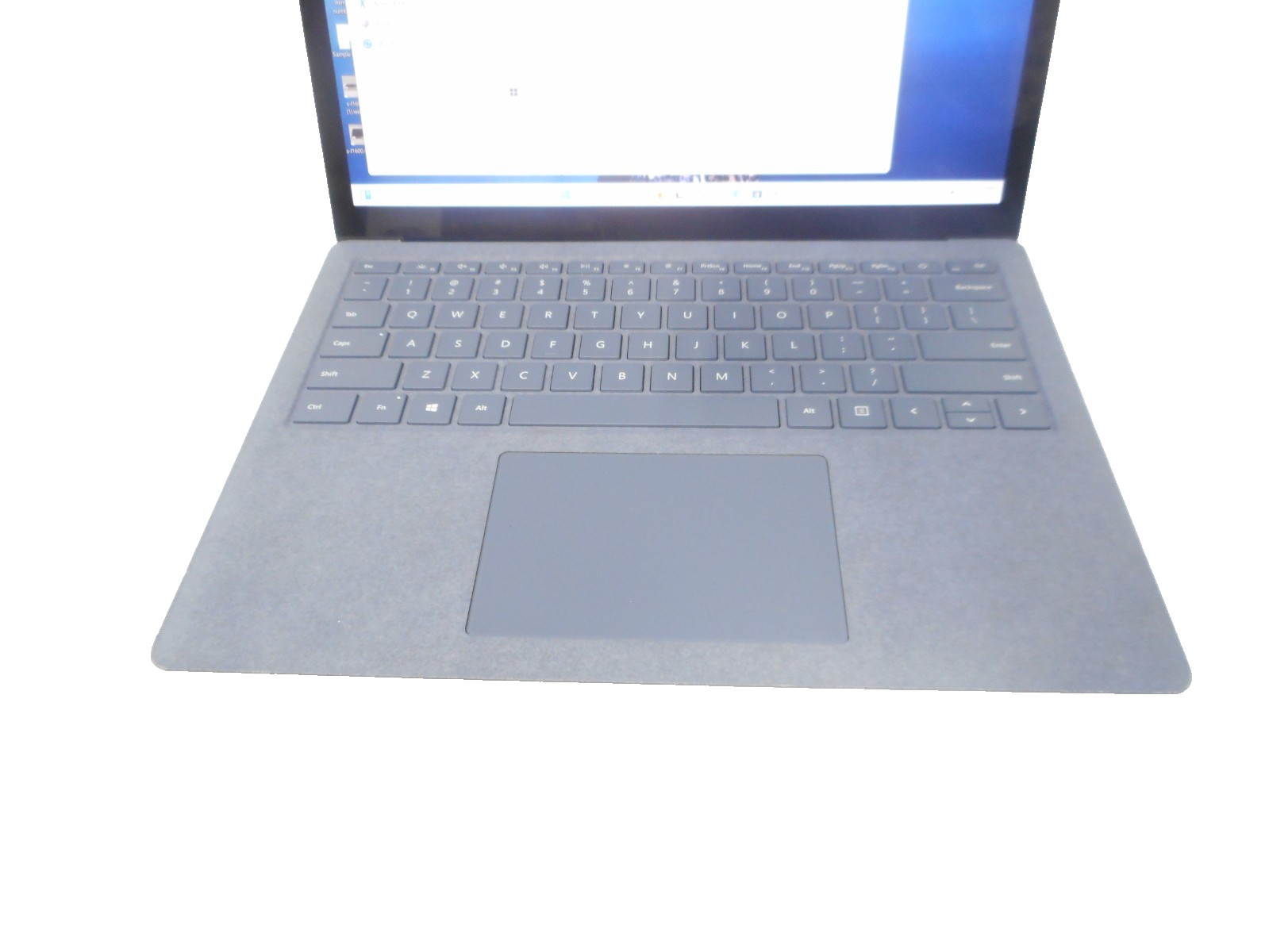 Microsoft Surface Laptop 4 1950 13.5″ | 2.40GHz i5-1135G7 | 8GB | 512GB SSD