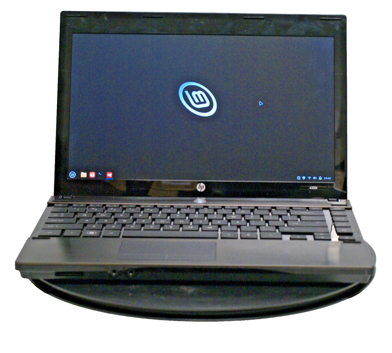 HP 4320t Celeron P4500 8GB 128GB SSD Linux Mint GIMP LibreOffice with Charger