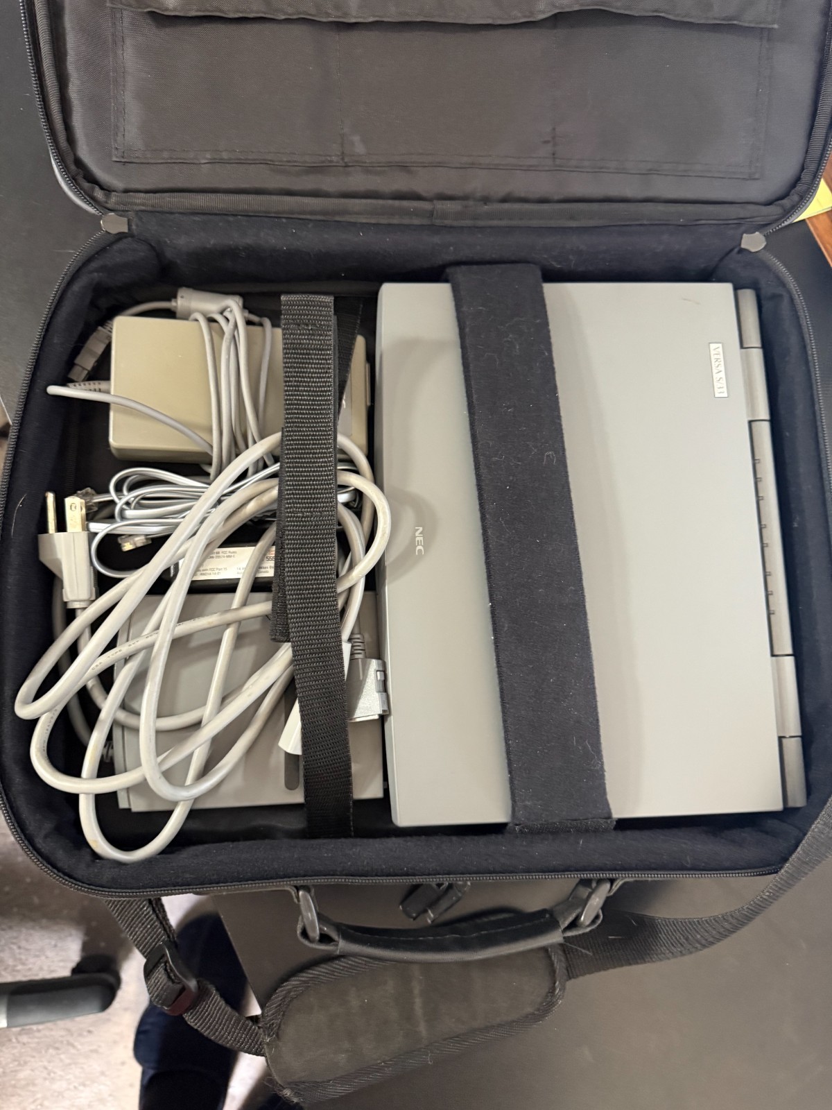 Rare 1994 NEC Versa S/33 486SL Laptop