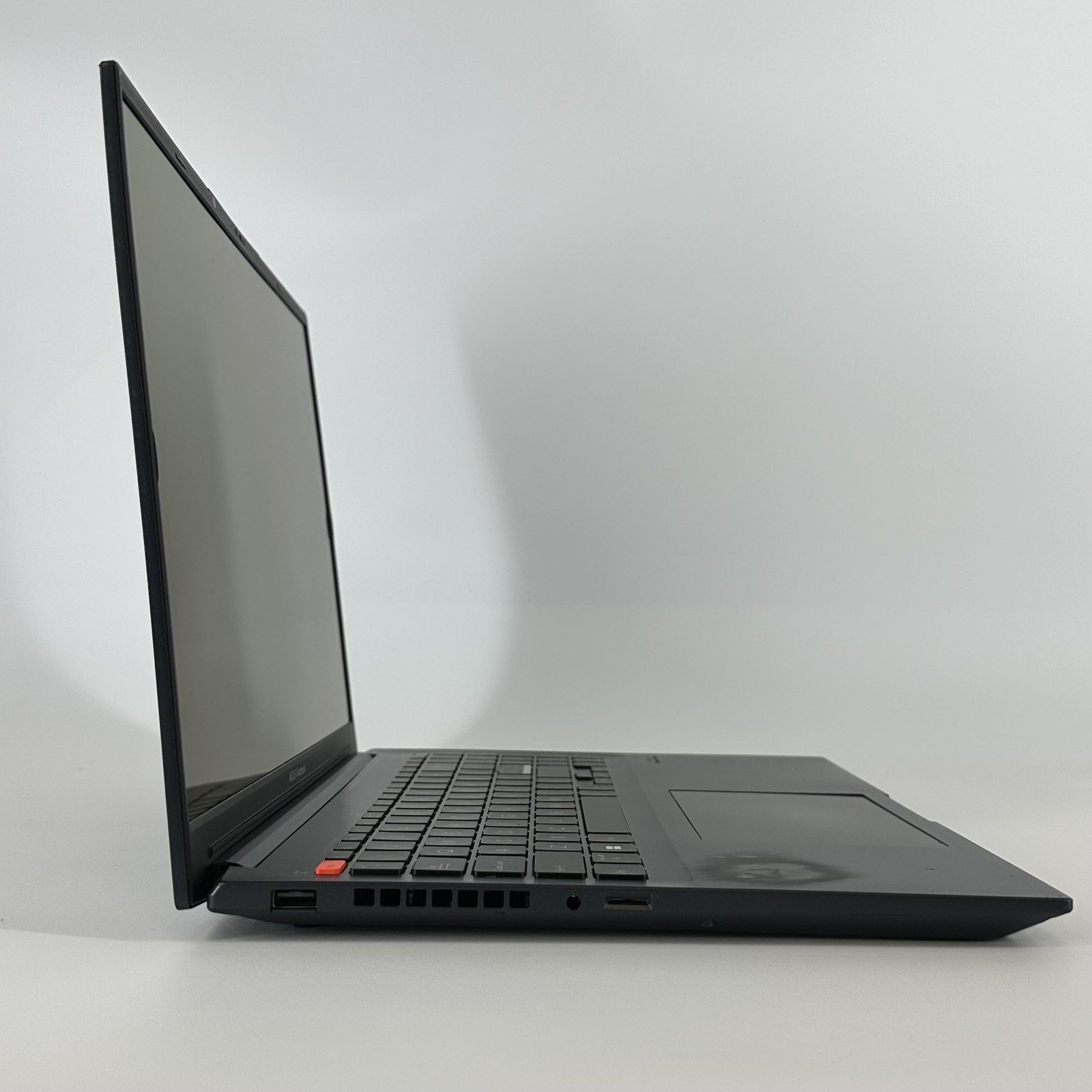 ASUS Vivobook Pro 16 K6602V QHD+ 2.6 GHz i9-13900H 40GB 1TB RTX 4060 FRAME SPLIT