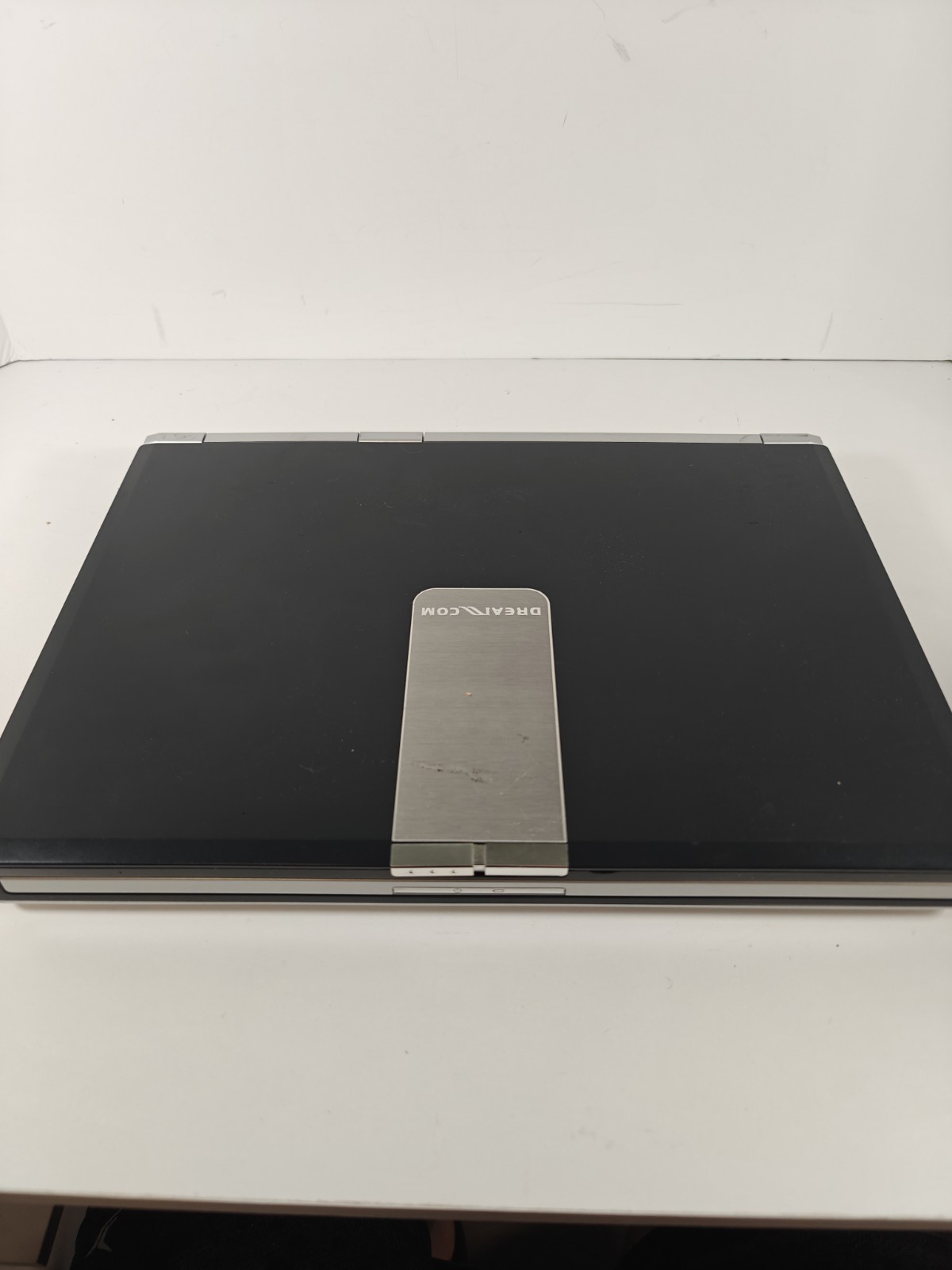 Dreamcom Vintage Laptop Mobile AMD Sempron 3000+1805MHz 480MB Ram No OS/HDD