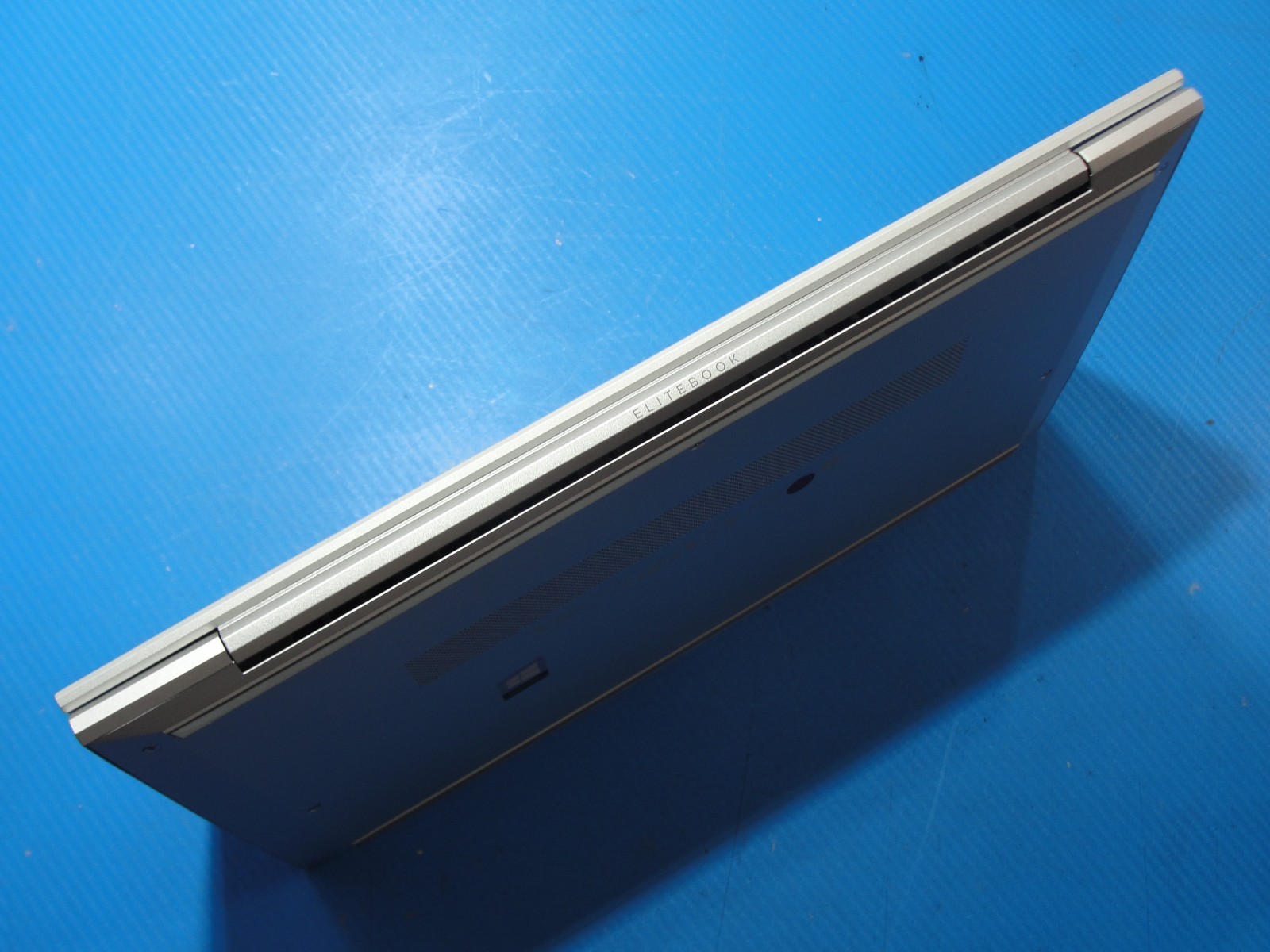 HP EliteBook 845 G7 14″FHD 2.1GHz 16GB RAM 256GB SSD Windows 11 Pro +Charger