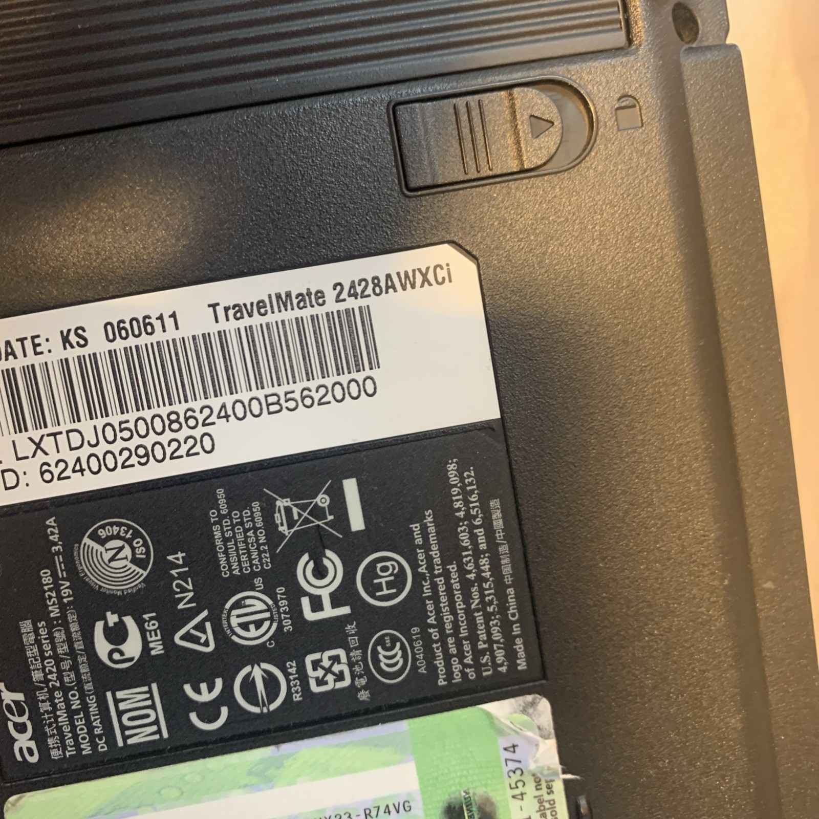 Acer TravelMate 2420 PM 1.7GHZ 1.5GB Ram 120GB HD Windows XP Pro SP3