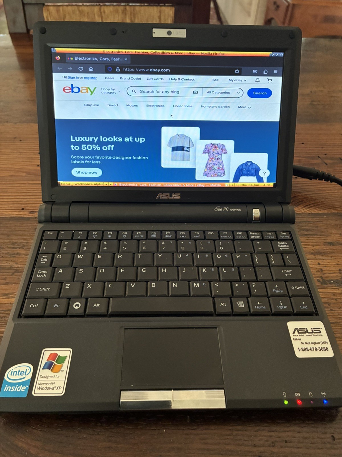 ASUS Eee PC 900 Black Netbook Computer Intel 2GB Ram 15GB SSD Charger Linux