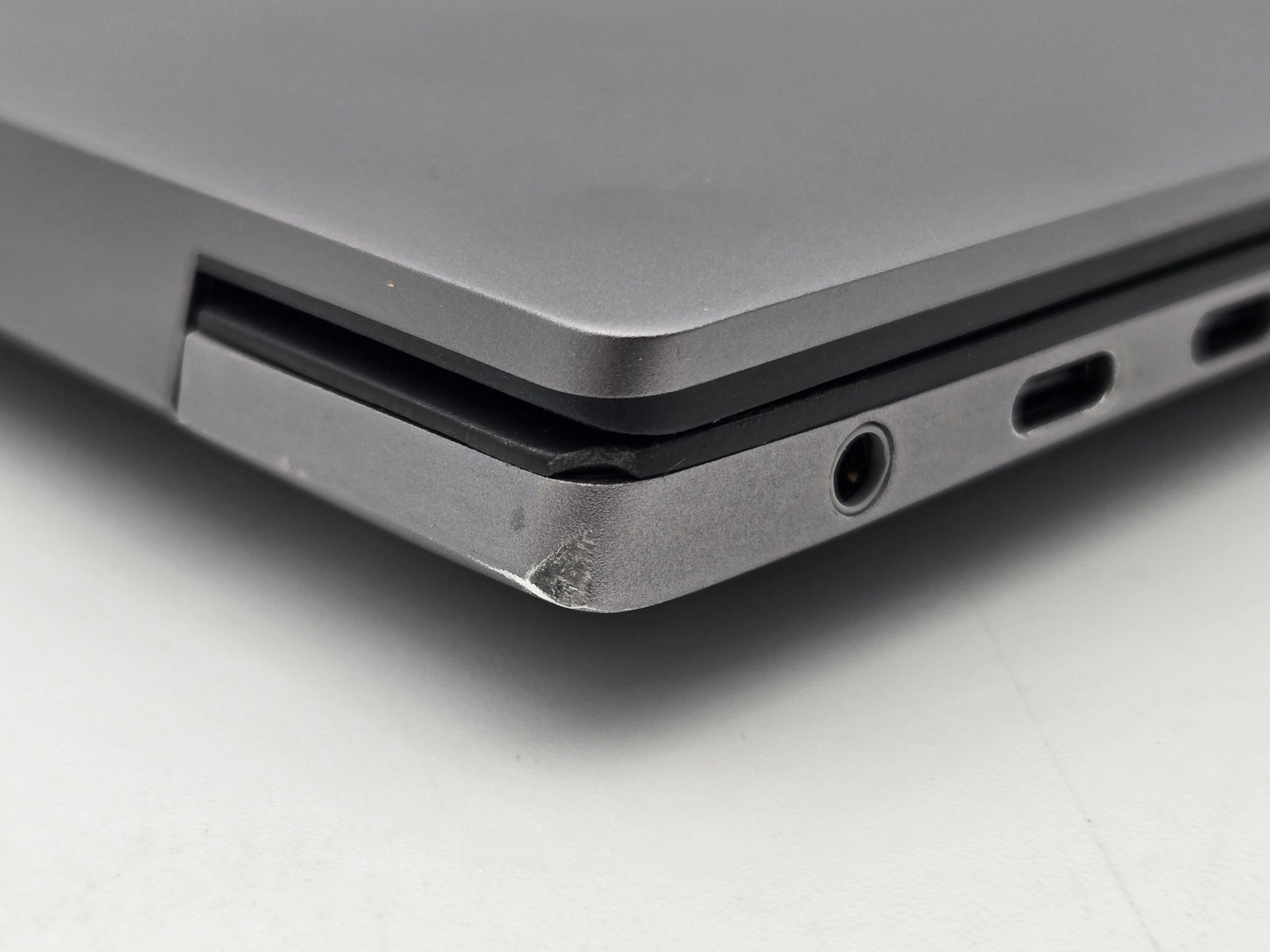 Dell Precision 5480 14″ Touch 2560 x 1600 I7-13800H 1TB SSD 32GB W11P RTX A1000