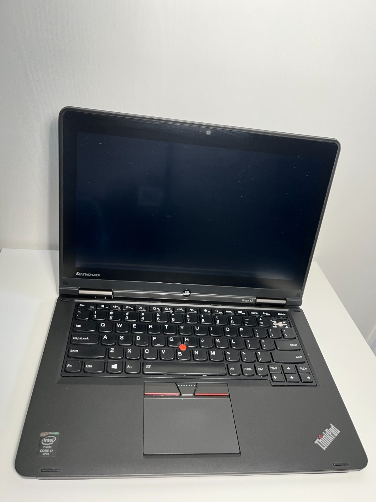 Lenovo Thinkpad Yoga 12 – Intel i7 – 8gb Ram – No HDD