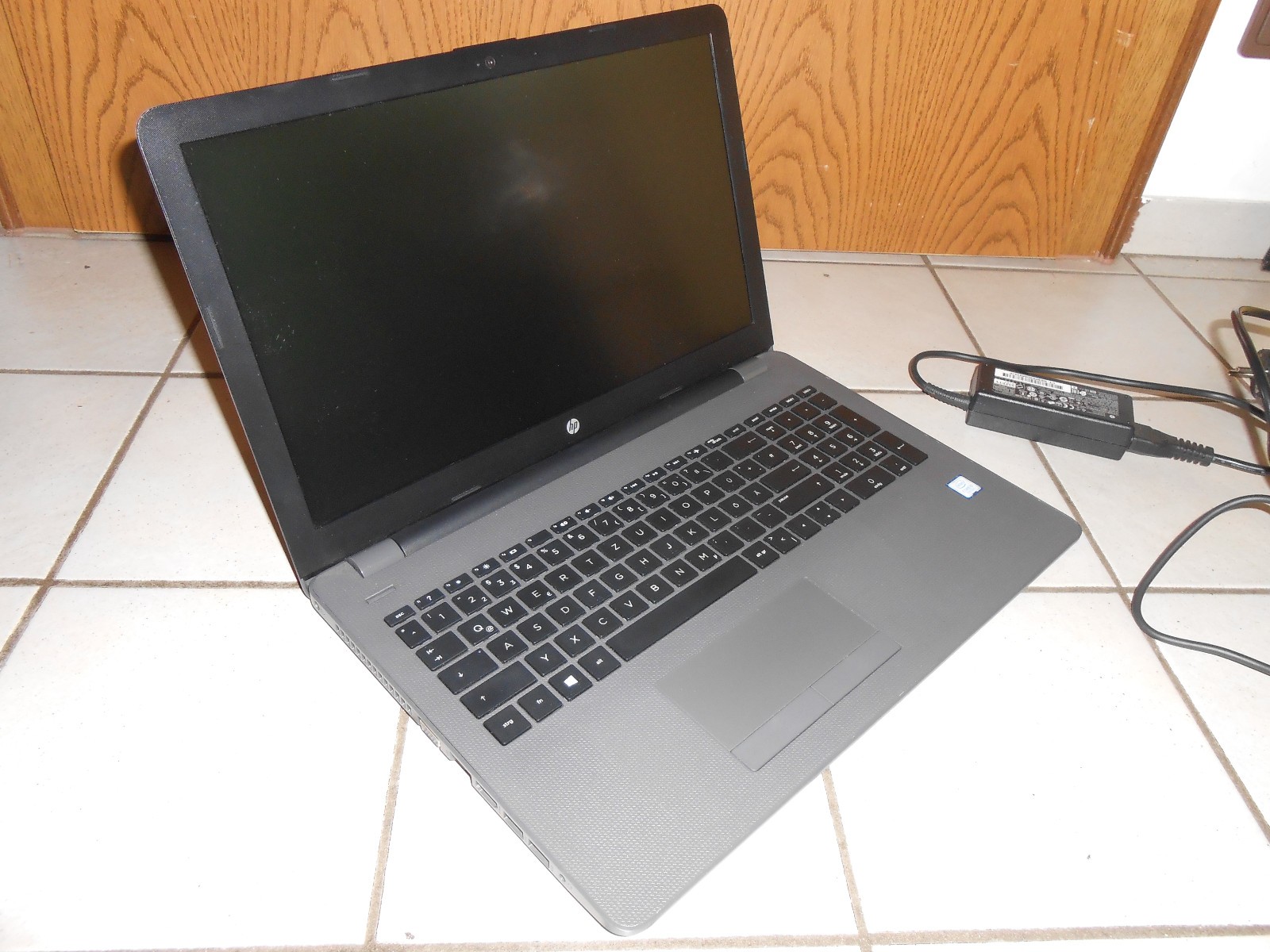 HP 250 G6 i5-7200U 8GB 256GB SSD 15.6″ Full HD