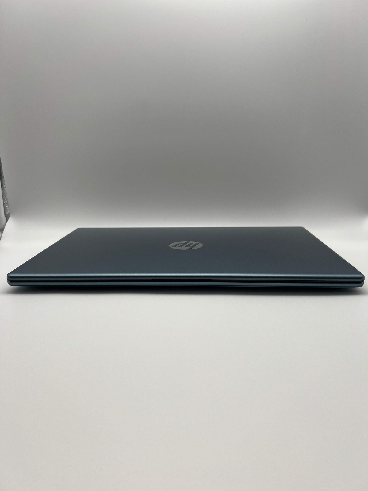 HP 15-fd0082wm 15-inch Laptop 4GB RAM 128GB Blue Used w/ Charger