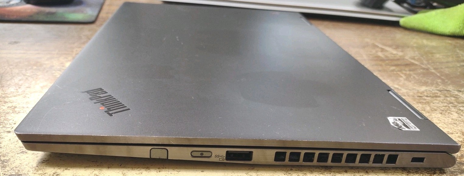 Lenovo ThinkPad X1 Yoga 4th Gen 14″ W/16GB, 256GB, i7-8665U, Touch, Stylus.