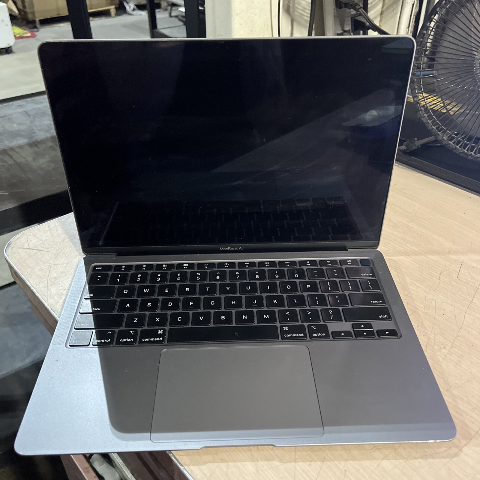 APPLE MACBOOK AIR 13″ SCISSOR, 2020 CORE I3-1000NG4 1.1GHZ 8GB RAM 256SSD ‘