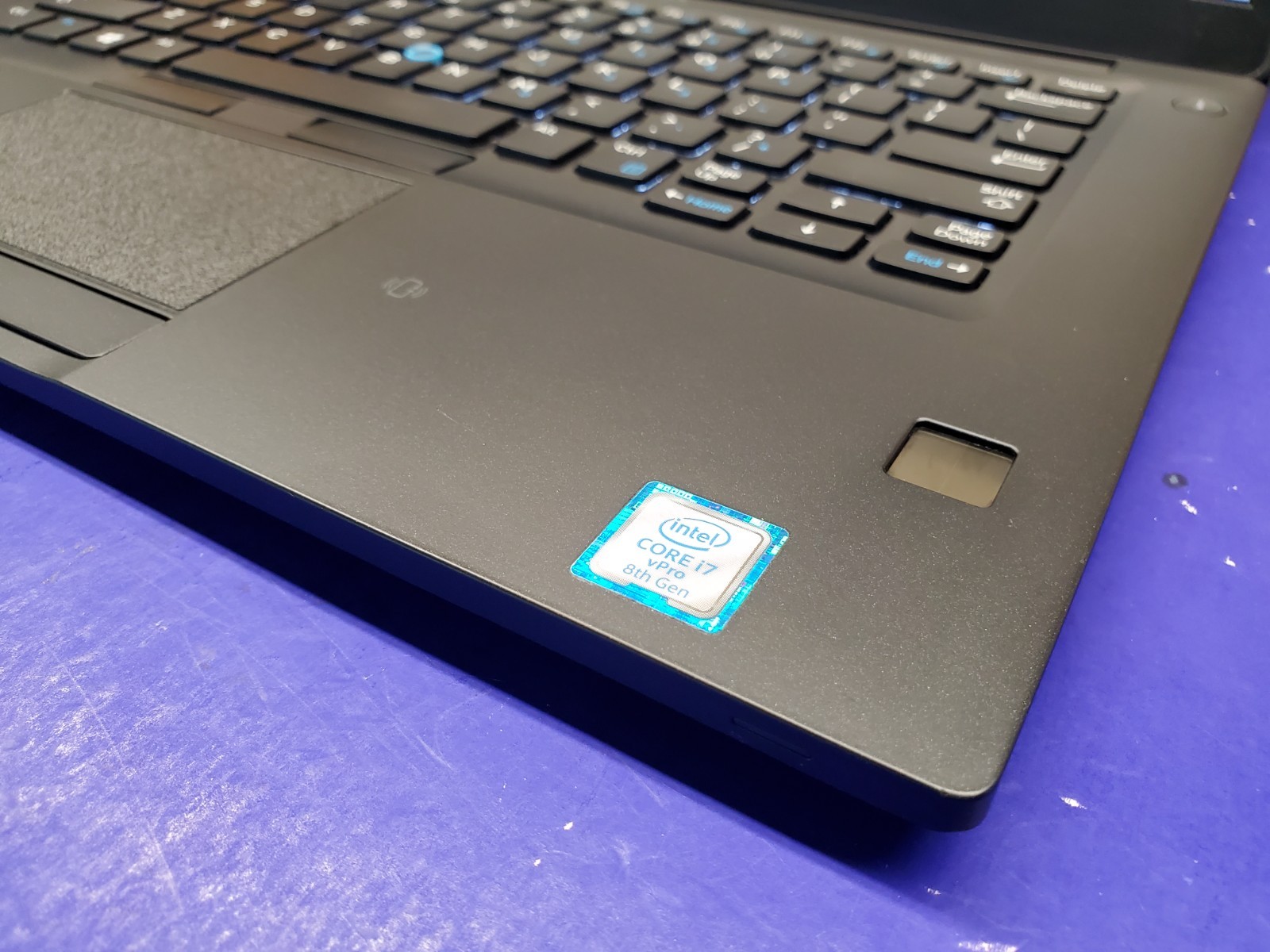 Dell Latitude 7490 Core i7-8650U@1.9GHz 16GBram 512ssd “Professionally Restored”