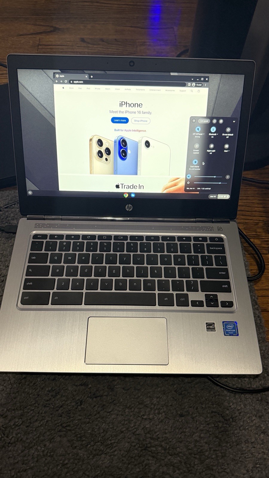 HP Chromebook 13 G1 13.3 In, Intel Core M5-6y57, 8GB RAM, chrome book only!