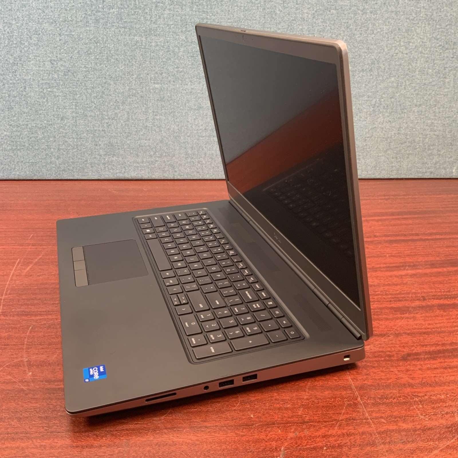 Dell Precision 7760 11th Gen Intel i7-11850H 32GB RAM 1024 GB SSD Win 11 Pro