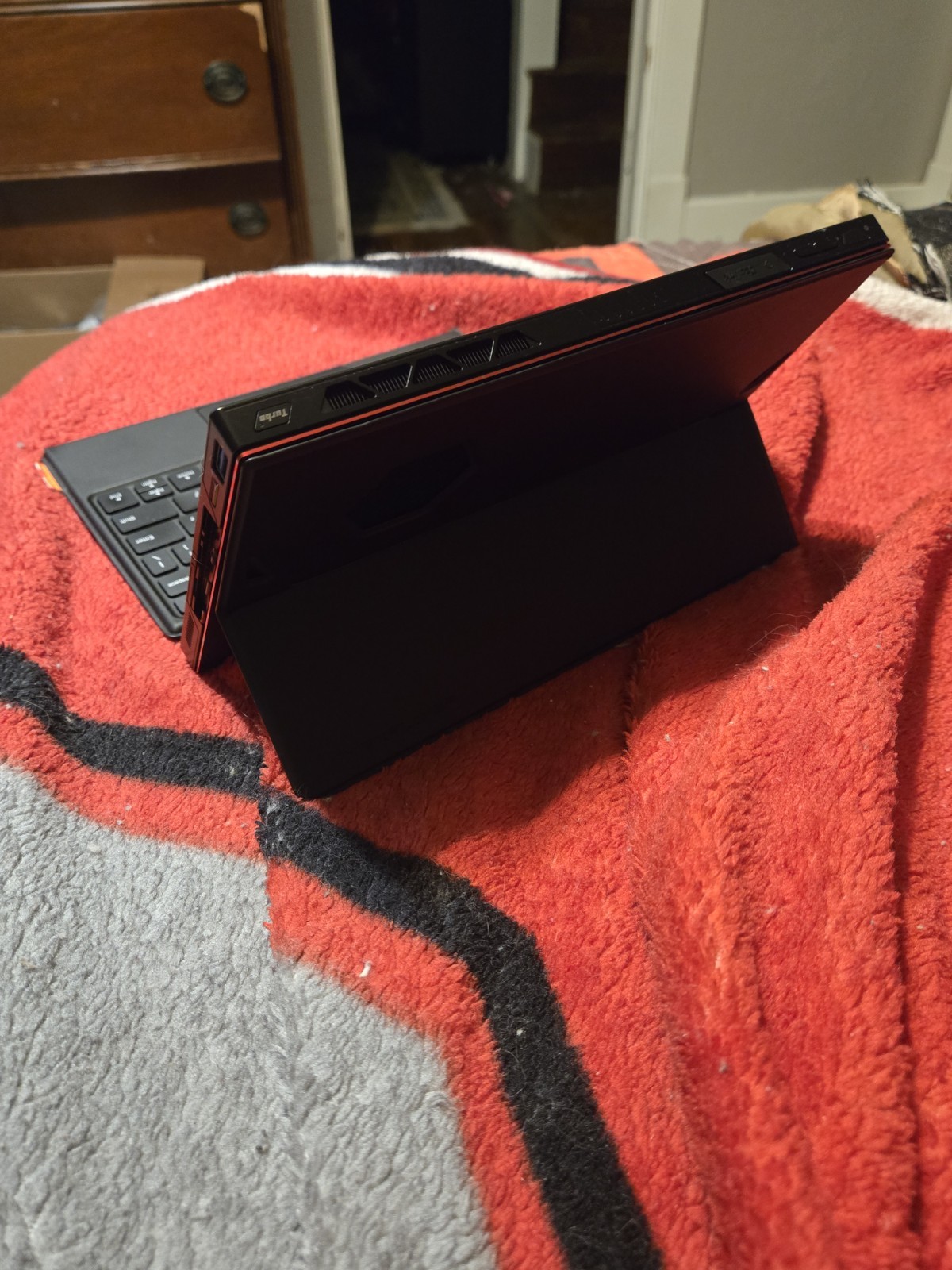 ONEXPLAYER X1 AMD8840U 3 In 1 Laptop, Handheld Gaming, Tablet 32gb Ram, 2tb Nvme